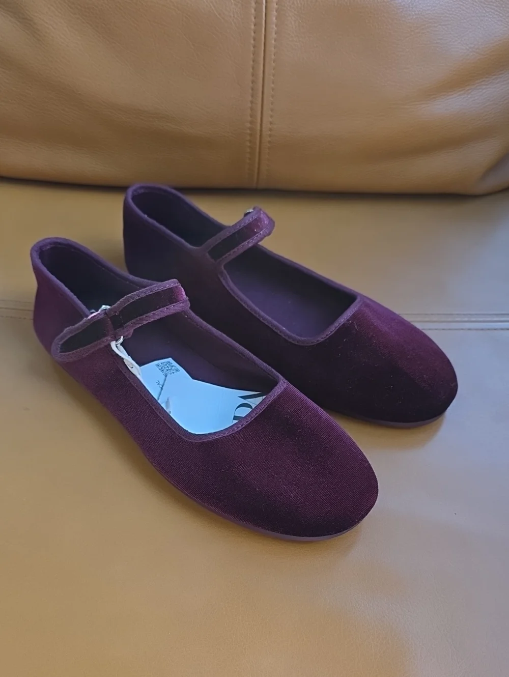 Zara Girls Velvet Mary Jane Shoes in Plum
